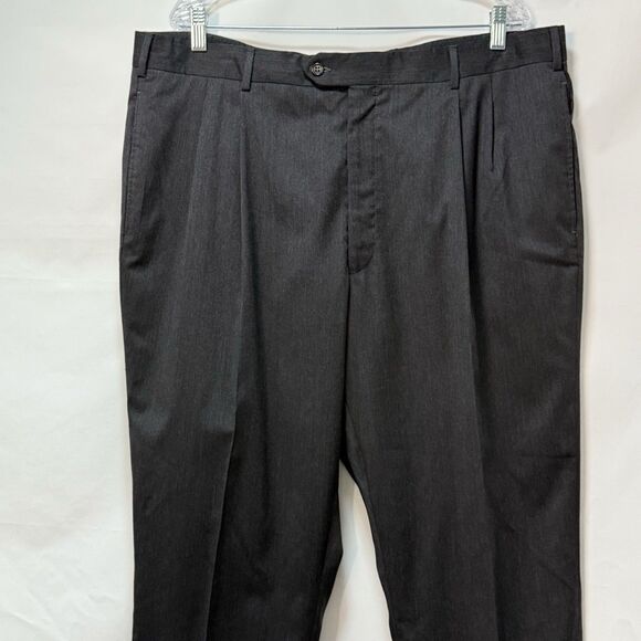 Jos A Bank Black 100% Wool Dress Pants Pleated Front Cuffed Hems Mens 41x29 Reg - Picture 2 of 16